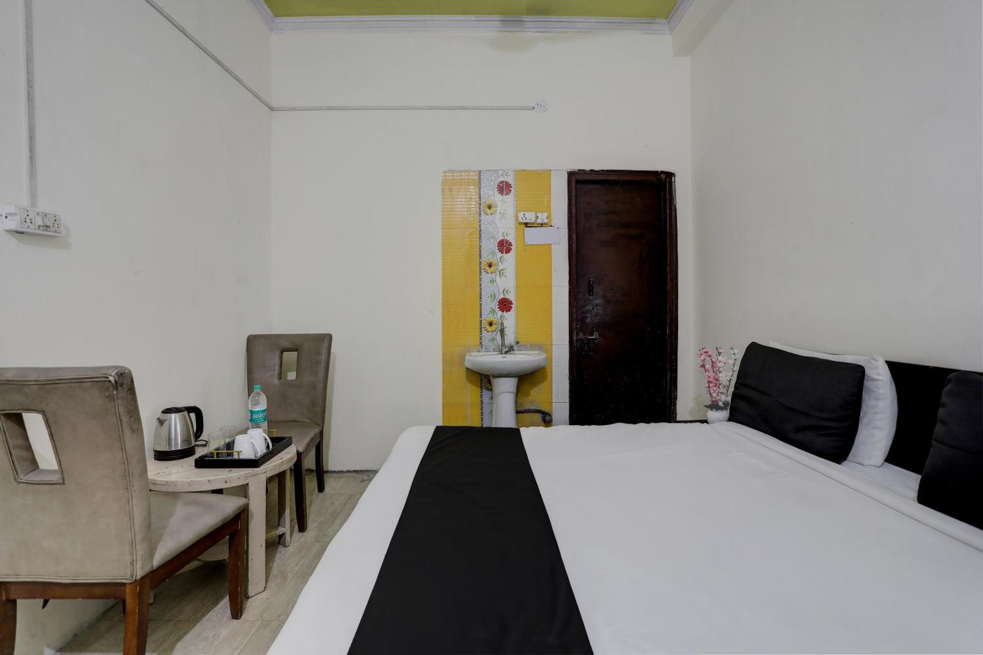 Hotel O Thirty Inns Noida Exterior foto